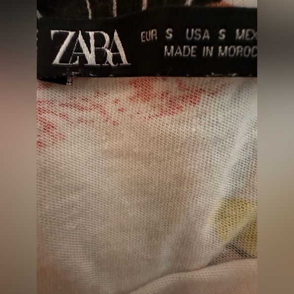 Zara Cropped Colorful Graphic Faces T-Shirt - Picture 4 of 7